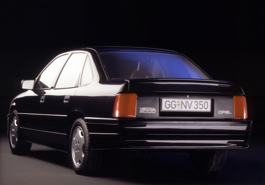  Opel Vectra 2000 (A) 1989 года  (фото 4 из 9)